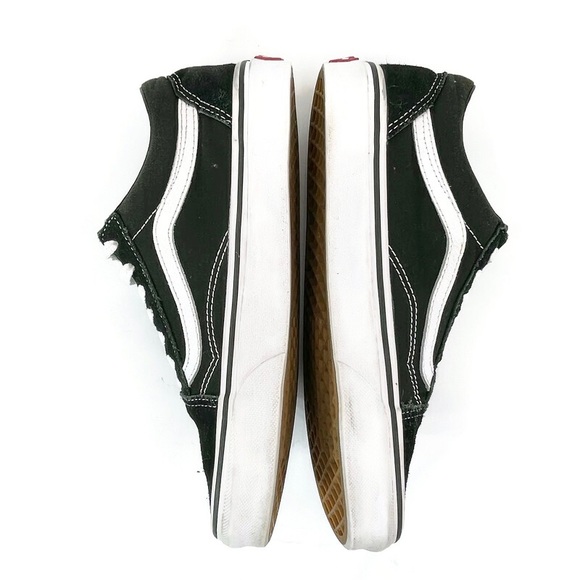 VANS Men's Old Skool Sneakers - Picture 2 of 7